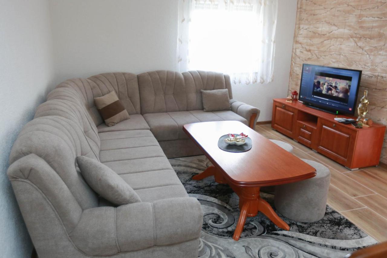 Apartman Vlacic 트레빈예 외부 사진
