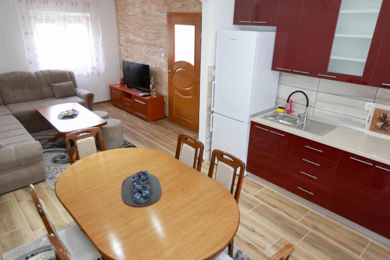 Apartman Vlacic 트레빈예 외부 사진